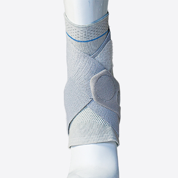 Attelle de cheville en tricot plat avec sangle réglable