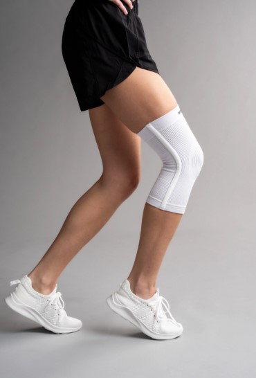 Une usine de genouillères pourrait-elle influencer la façon dont les gens récupèrent et restent actifs